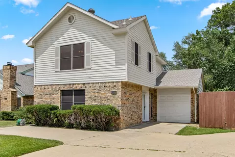 2304 Oakcrest Dr, Garland, TX 75044