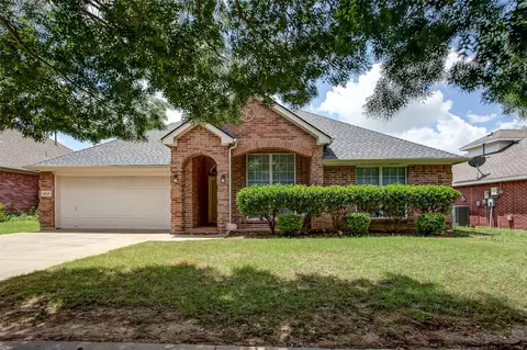 4509 Embercrest Ln, Fort Worth, TX 76123