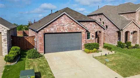 3407 Blue Granite Ln, Heartland, TX 75126