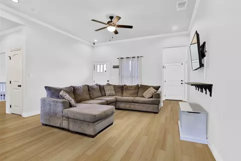 5809 Stonegate Cir, Granbury, TX 76048