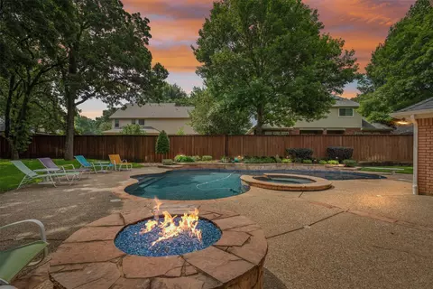 2608 Wild Ivy Trl, Mansfield, TX 76063