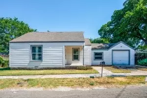 301 E Prince St, Decatur, TX 76234