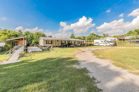 11500 White Leaf Ct E, Fort Worth, TX 76135