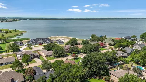 106 Scenic Dr, Heath, TX 75032