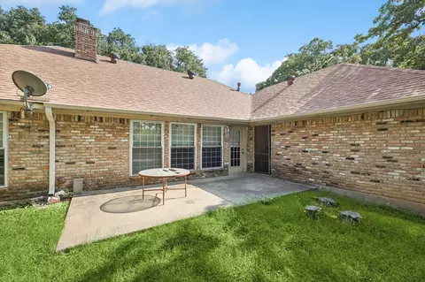 400 Oak Ln, Euless, TX 76039 photo 31