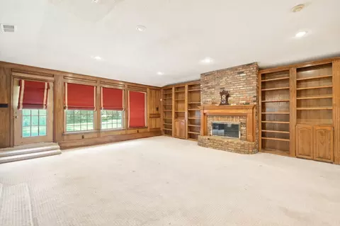 400 Oak Ln, Euless, TX 76039 photo 9