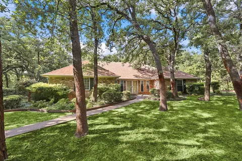 400 Oak Ln, Euless, TX 76039 photo 3