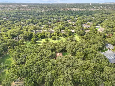 400 Oak Ln, Euless, TX 76039 photo 35