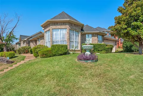 1411 Melody Ln, Carrollton, TX 75006