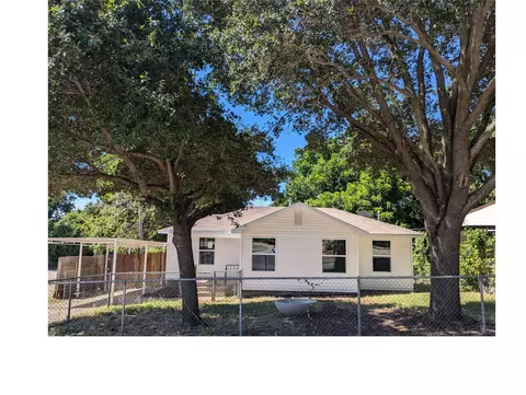 4813 Thurston Rd, River Oaks, TX 76114