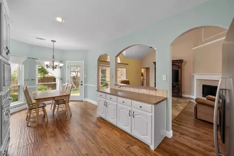 12624 Red Cedar Dr, Euless, TX 76040 photo 17