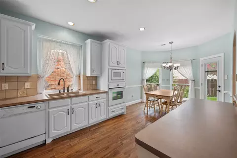 12624 Red Cedar Dr, Euless, TX 76040 photo 15
