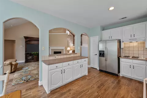 12624 Red Cedar Dr, Euless, TX 76040 photo 18