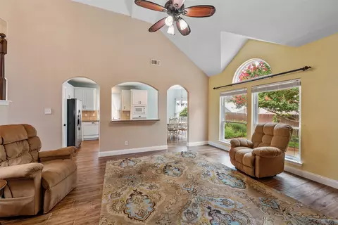 12624 Red Cedar Dr, Euless, TX 76040 photo 12