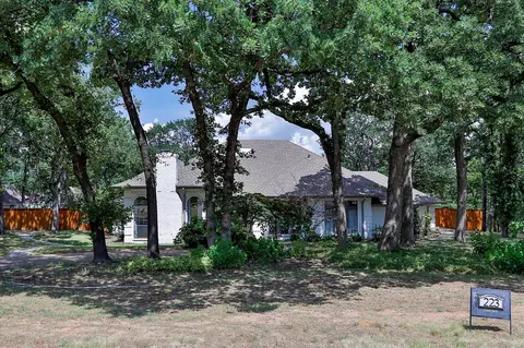 223 Westwood Dr, Southlake, TX 76092