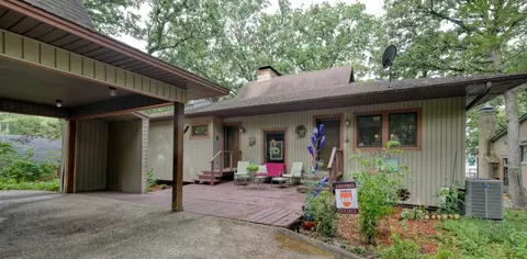 558 Hideaway Ln E, Hideaway, TX 75771