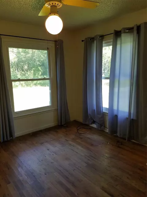 226 E Murray St, Denison, TX 75021 photo 12
