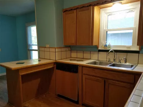 226 E Murray St, Denison, TX 75021 photo 6
