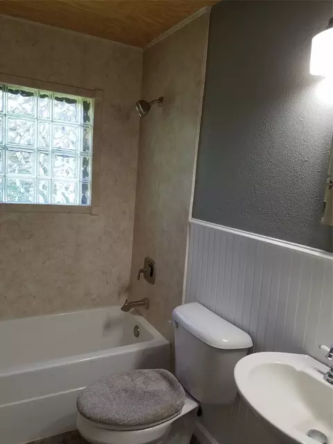 226 E Murray St, Denison, TX 75021 photo 10