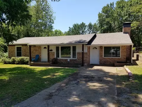226 E Murray St, Denison, TX 75021 photo 3