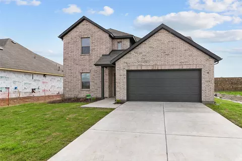 529 Brook View Dr, Van Alstyne, TX 75495