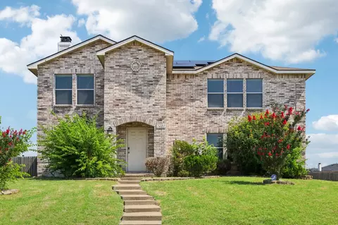 1401 Daisy Dr, Lancaster, TX 75134