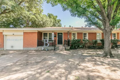6701 Mike Dr, North Richland Hills, TX 76180