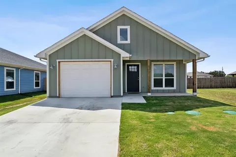 2314 Creekview Dr, Granbury, TX 76048