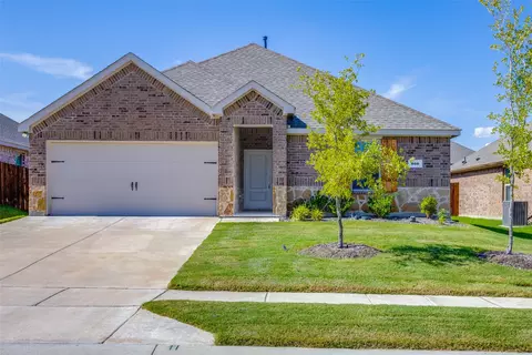606 Calm Springs Dr, Princeton, TX 75407
