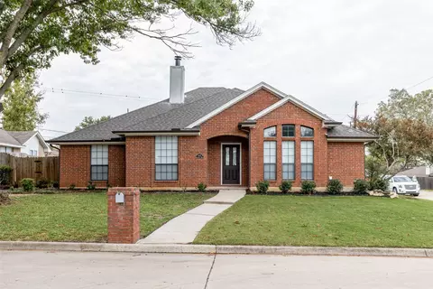 1417 Whispering Water Ln, Mansfield, TX 76063