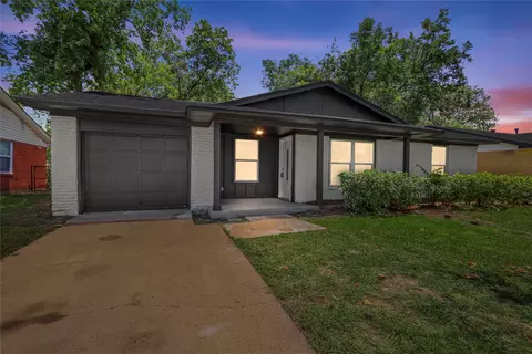 1721 Emerald St, Grand Prairie, TX 75051