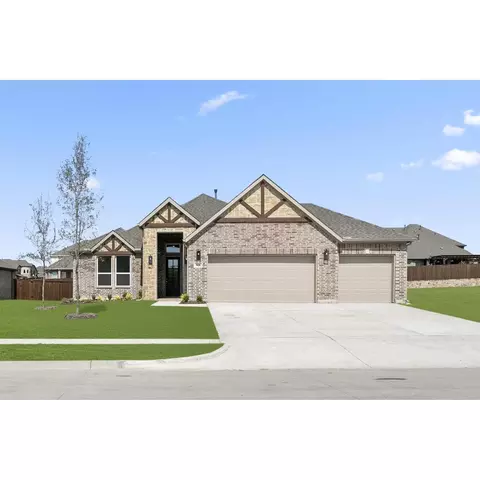 928 Gold Finch Ln, Forney, TX 75126