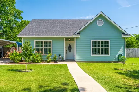 3115 Pioneer St, Fort Worth, TX 76119