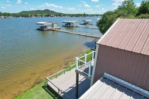 1229 Mcginnis Pt, Graford, TX 76449