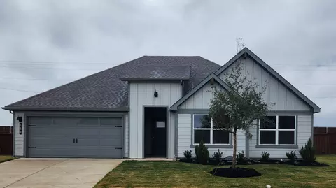 125 Sandstone Cir, Granbury, TX 76048