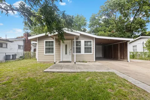 329 Meriden Ln, Mesquite, TX 75149