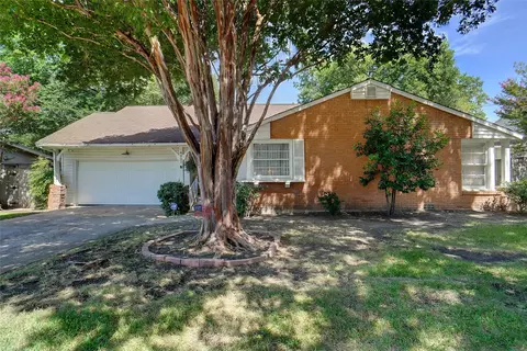 4921 Overton Ave, Fort Worth, TX 76133