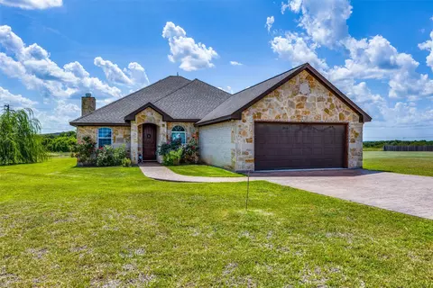 9316 Wheatfield Rd, Grandview, TX 76050