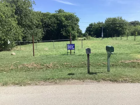 1115 Bell St, Arlington, TX 76001