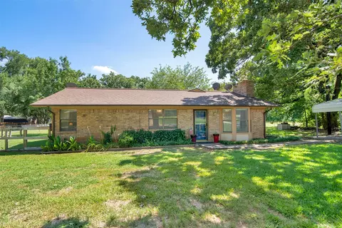 29 Pin Oak Dr, Pottsboro, TX 75076