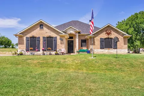 4831 Plainview Rd, Midlothian, TX 76065