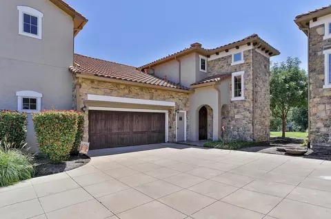 528 Via Amalfi, Irving, TX 75039