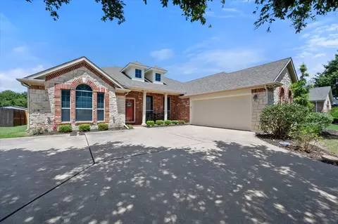 5025 Charisma Dr, Midlothian, TX 76065