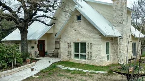 603 E Ross St, Hamilton, TX 76531