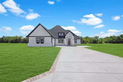 3540 Meadow View Ln, Greenville, TX 75402