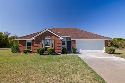 3309 English Creek Ct, Azle, TX 76020