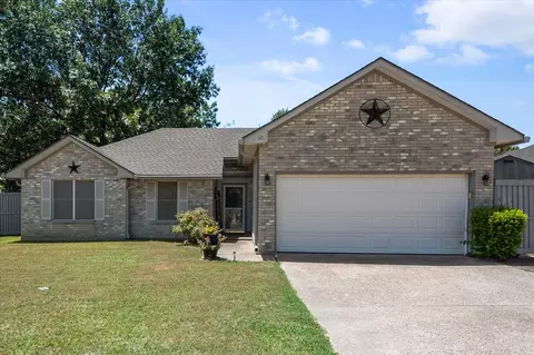 10 Atlantic Ave, Midlothian, TX 76065