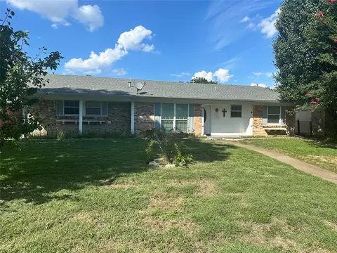 2008 Eastbrook Cir, Mesquite, TX 75150