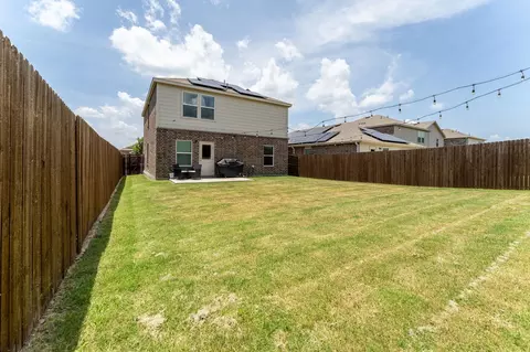 1609 Petrolia Dr, Forney, TX 75126