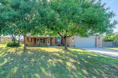 821 Sherry Ln S, Krugerville, TX 76227